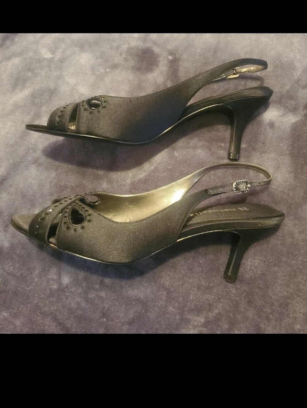 Naturalizer - Elegant Black Slingback Heels
